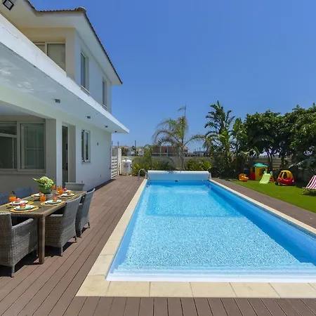 Marisol Kiti Lárnaca