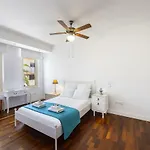 Marisol Kiti Villa